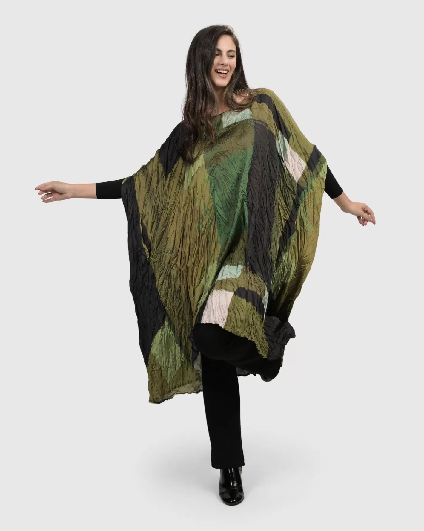 Al Fresco Muumuu Dress, Olive-ALEMBIKA Online