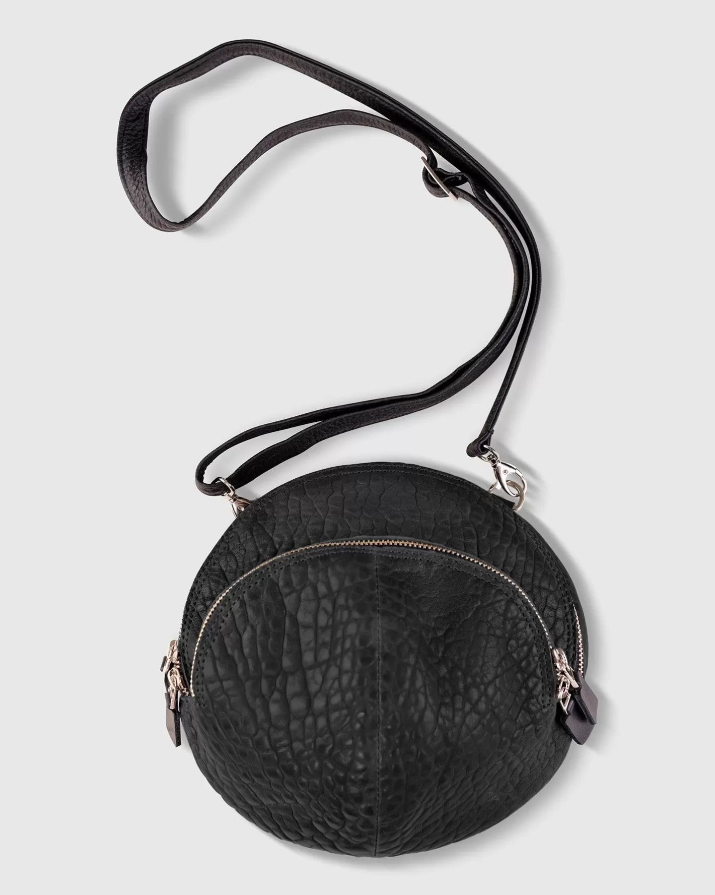 Circle Canteen Bag, Black-ALEMBIKA Fashion