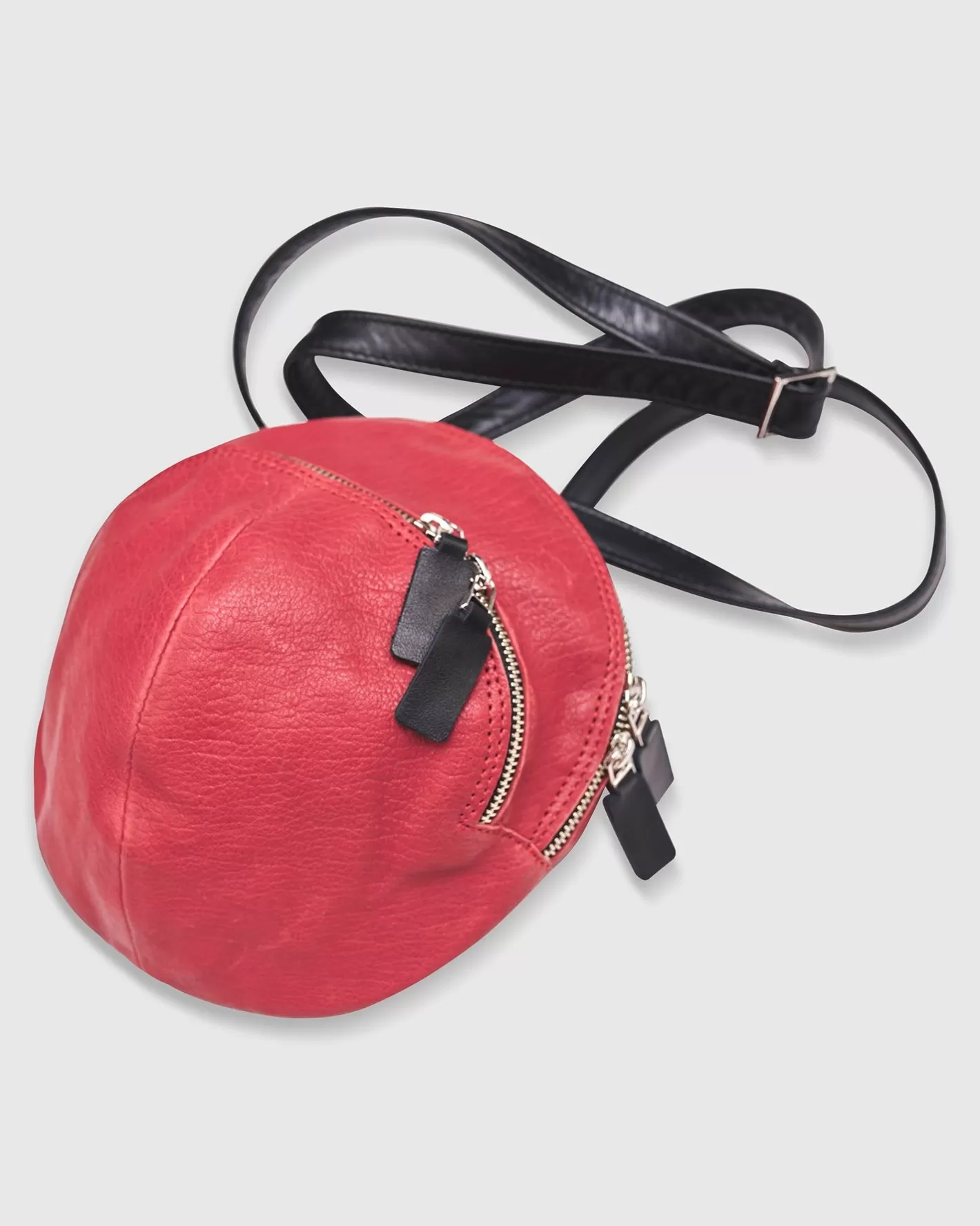 Circle Canteen Bag, Vermillion-ALEMBIKA Flash Sale