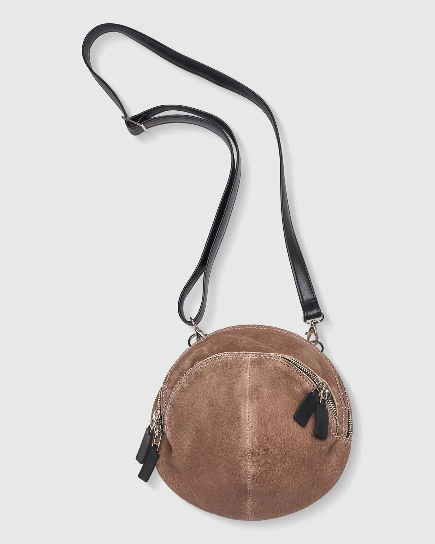 Circle Canteen Bag, Wood-ALEMBIKA Clearance