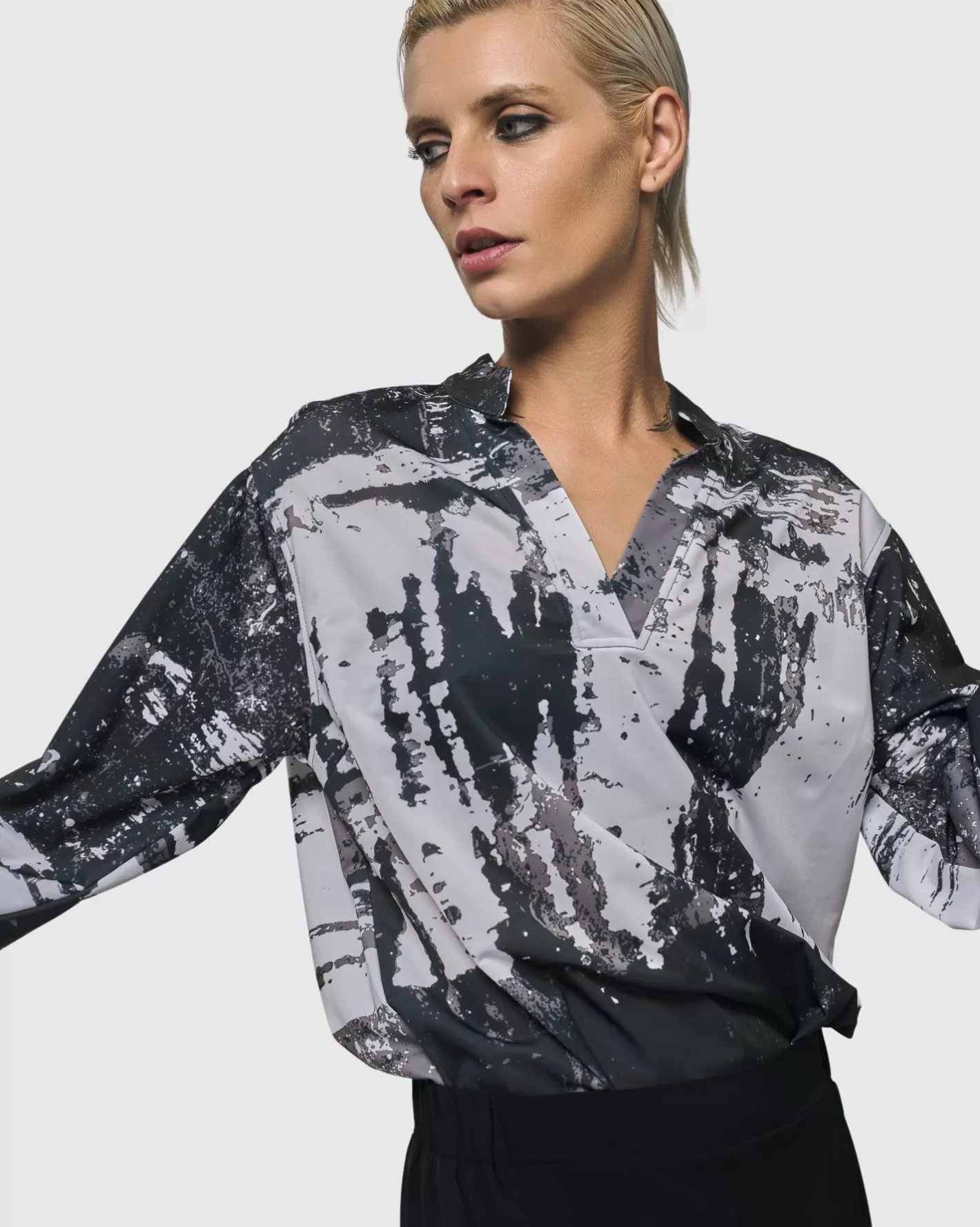 Digi V-Neck Pullover Top, Marble-ALEMBIKA Sale