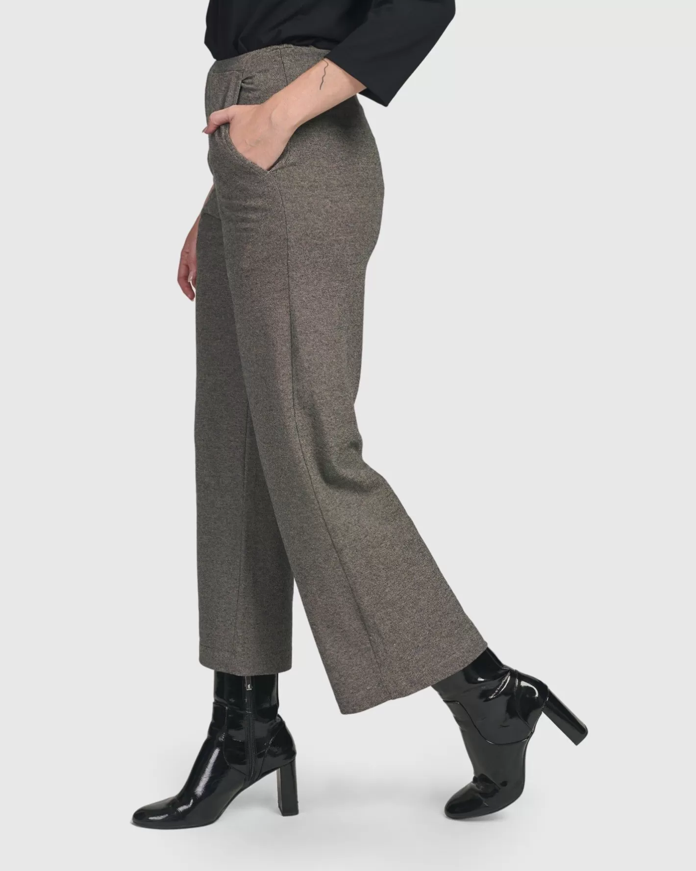 Essential Cropped Pants, Fog-ALEMBIKA Fashion