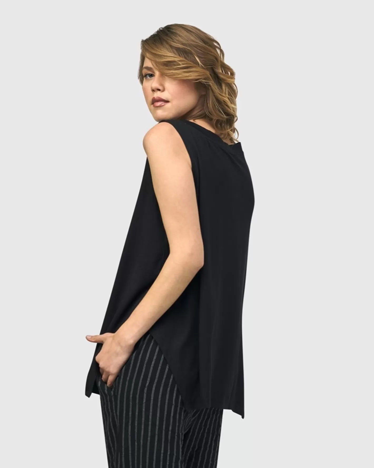 Essential Cutaway Tank Top, Black-ALEMBIKA Discount