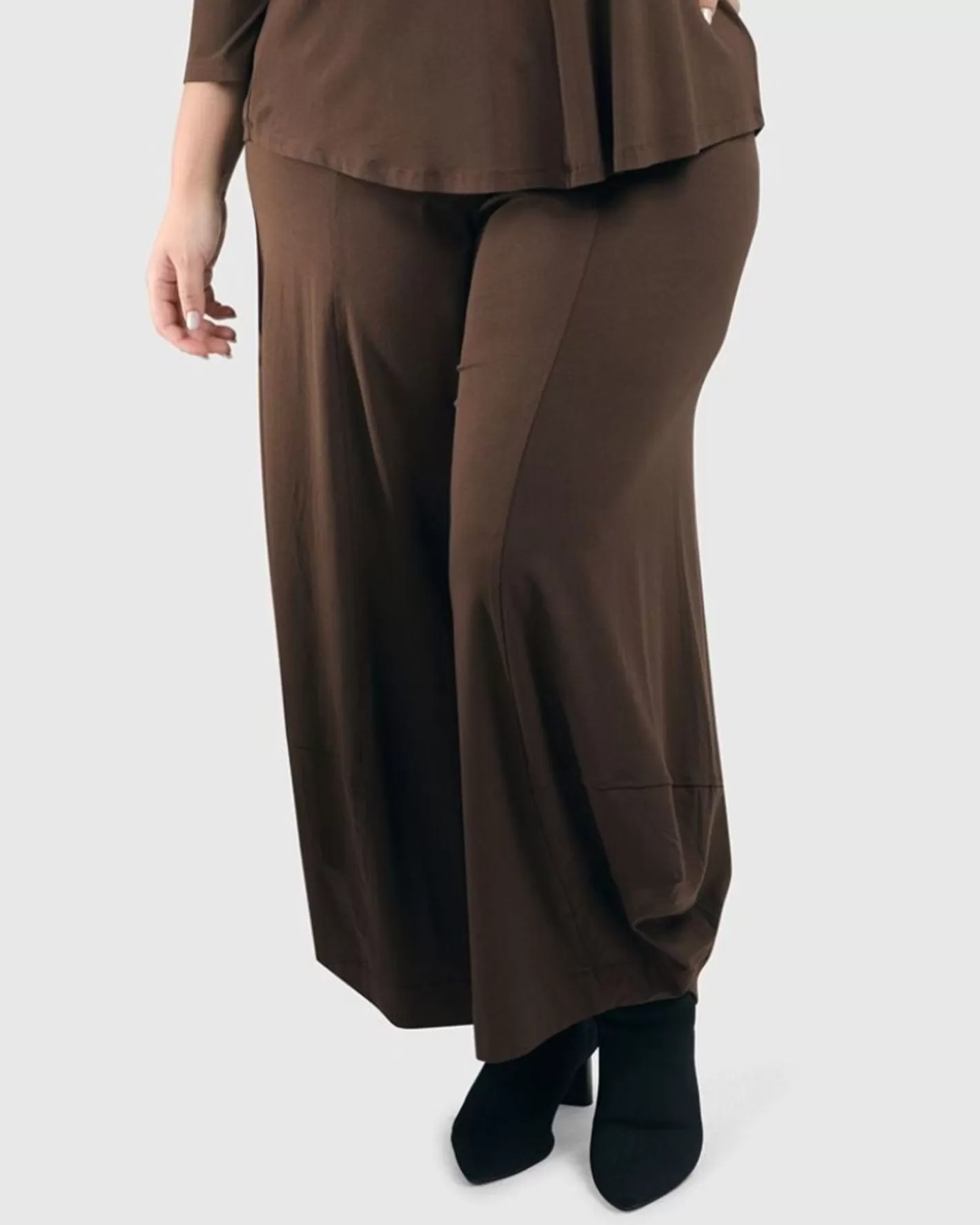 Essential Punto Pants, Coffee-ALEMBIKA Discount