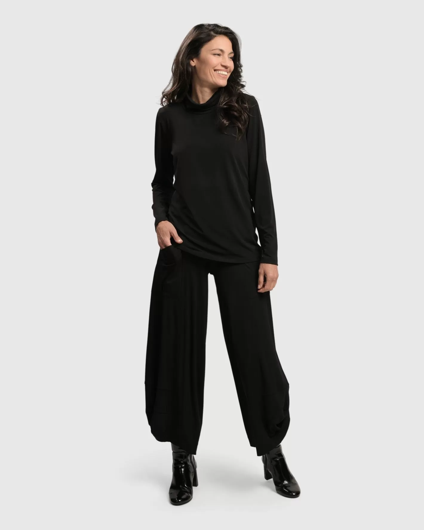 Essential Punto Pockets Pants, Black-ALEMBIKA Sale