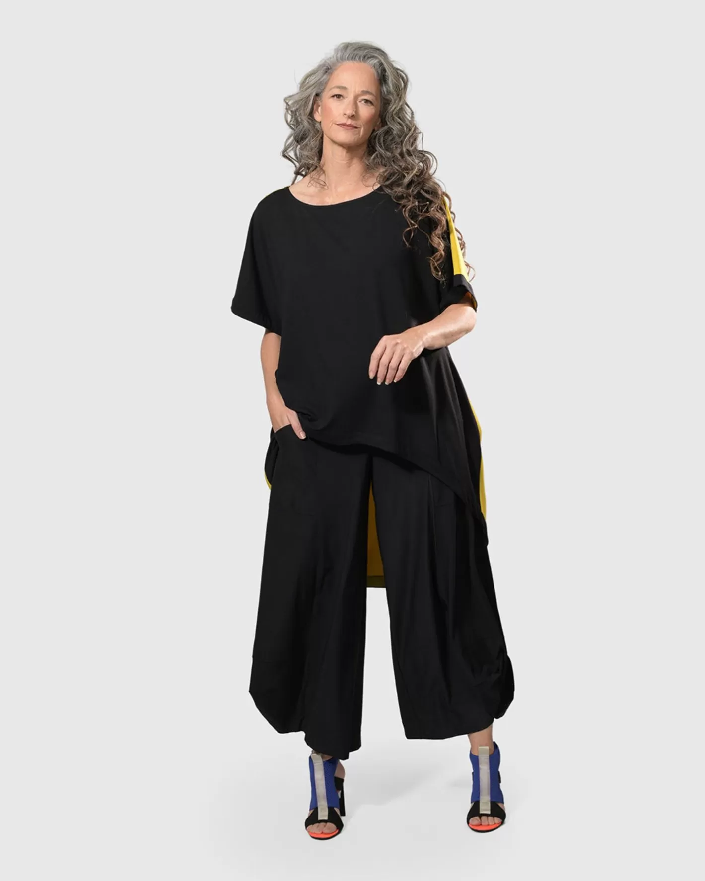 Essential Tekbika Pocket Punto Pants, Black-ALEMBIKA Flash Sale