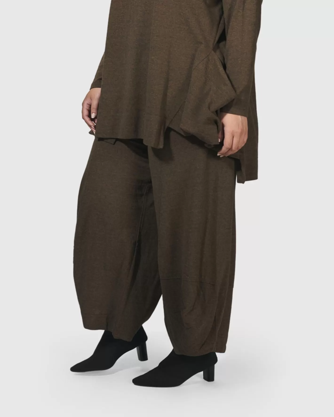 Essential Toned Up Punto Pants, Brown-ALEMBIKA Store