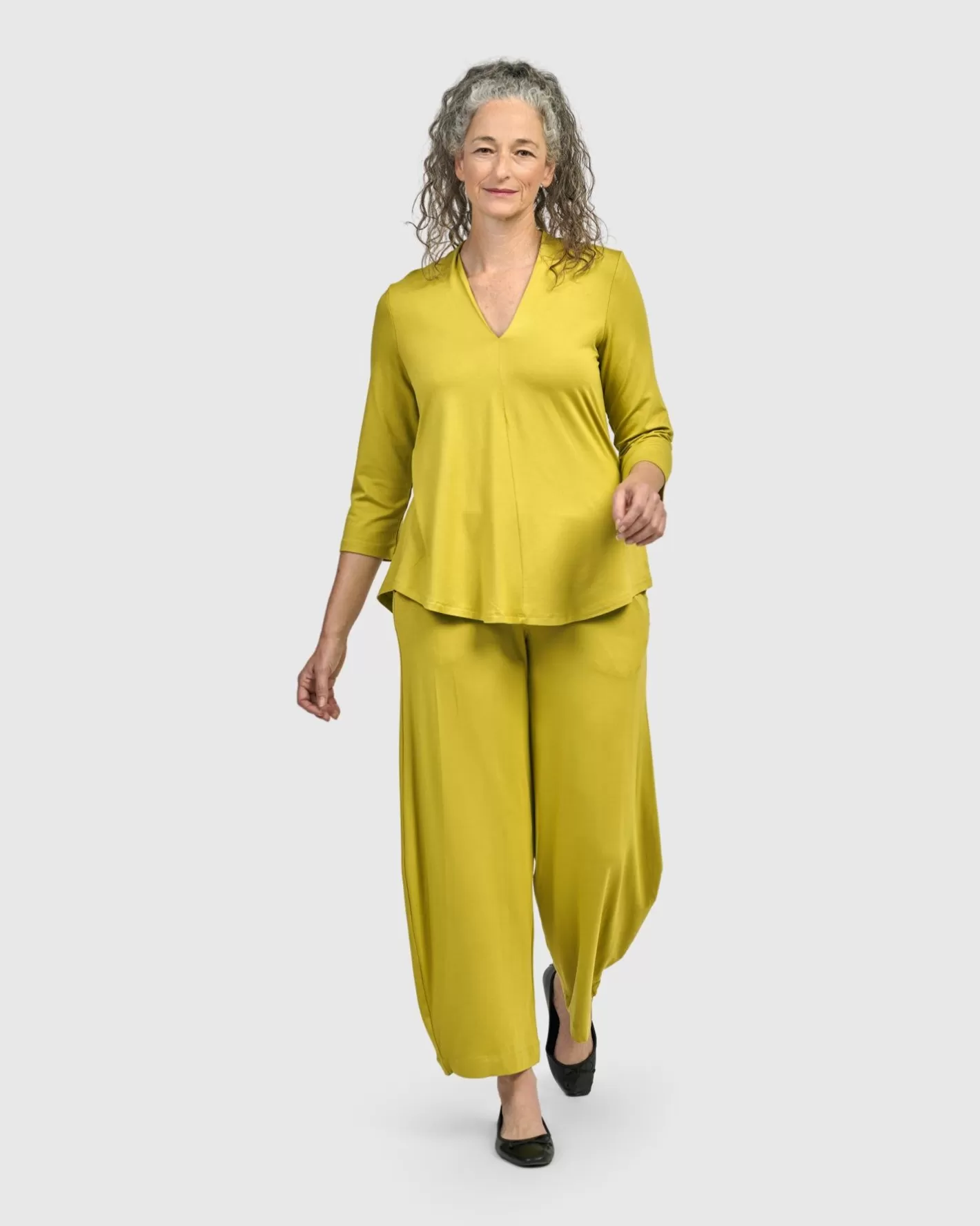 Essential V-Neck Top, Lime-ALEMBIKA Online