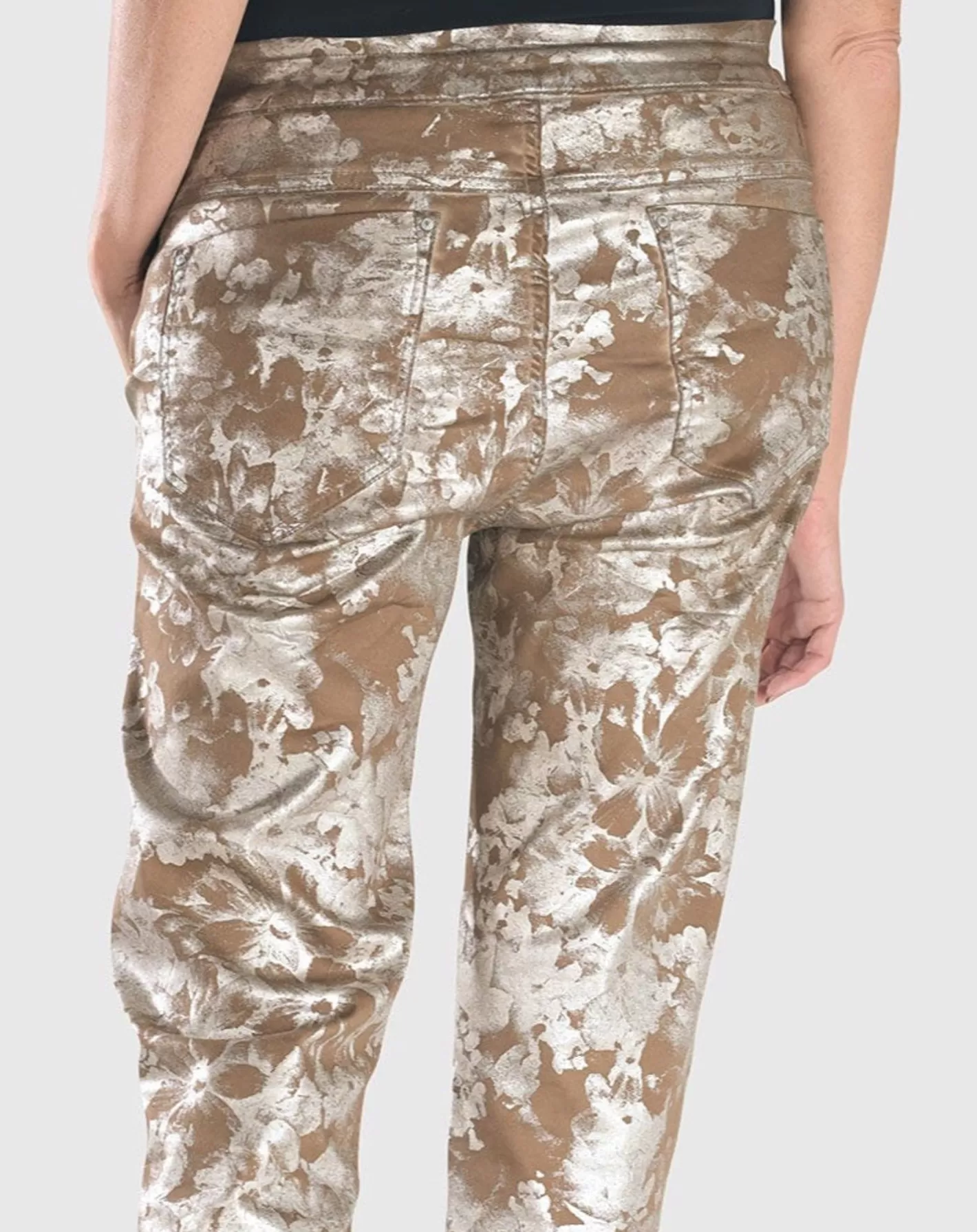 Floral Iconic Stretch Jeans, Coffee-ALEMBIKA Best Sale