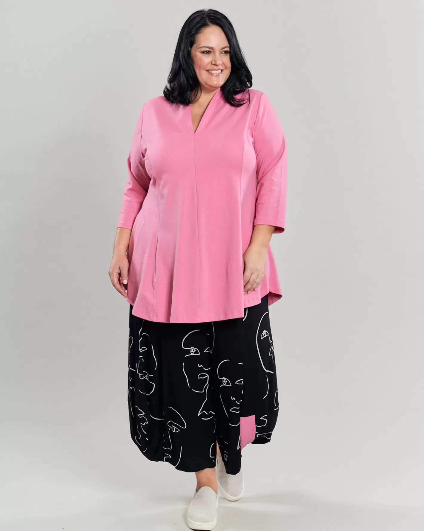 Gloria V-Neck Tunic Top, Bazooka-ALEMBIKA Online