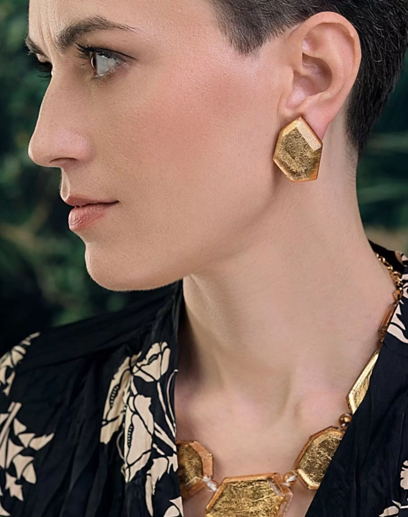 Glory Faceted Clip Earrings, Gold-ALEMBIKA Sale