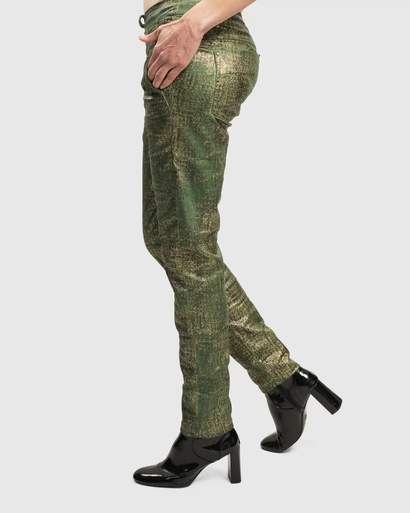 Iconic Jeans Desires, Green-ALEMBIKA New