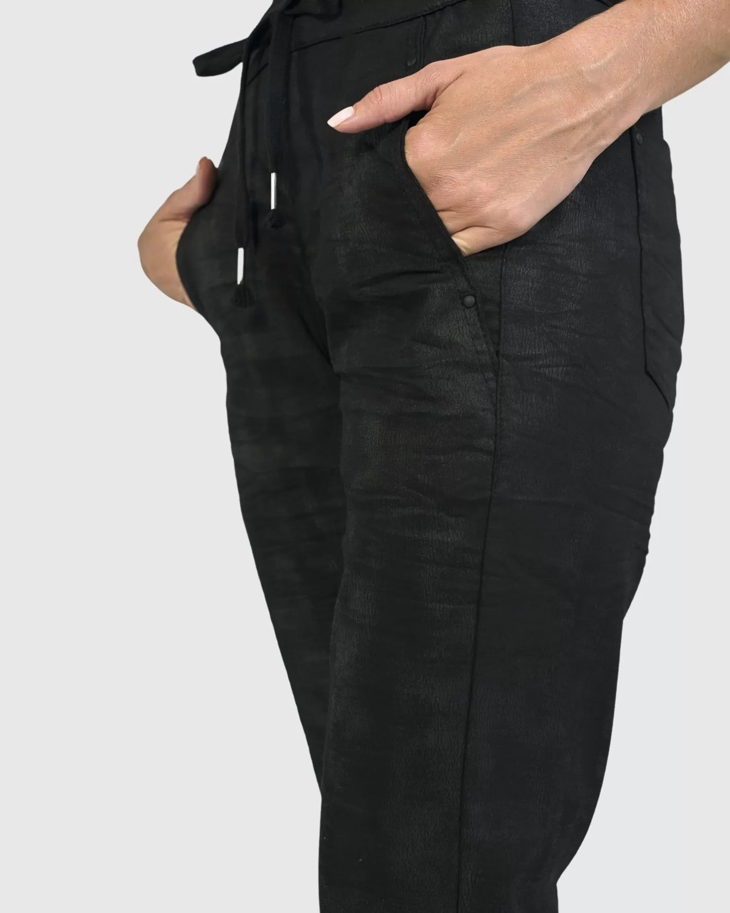 Iconic Stretch Jeans, Black Washed-ALEMBIKA Best Sale