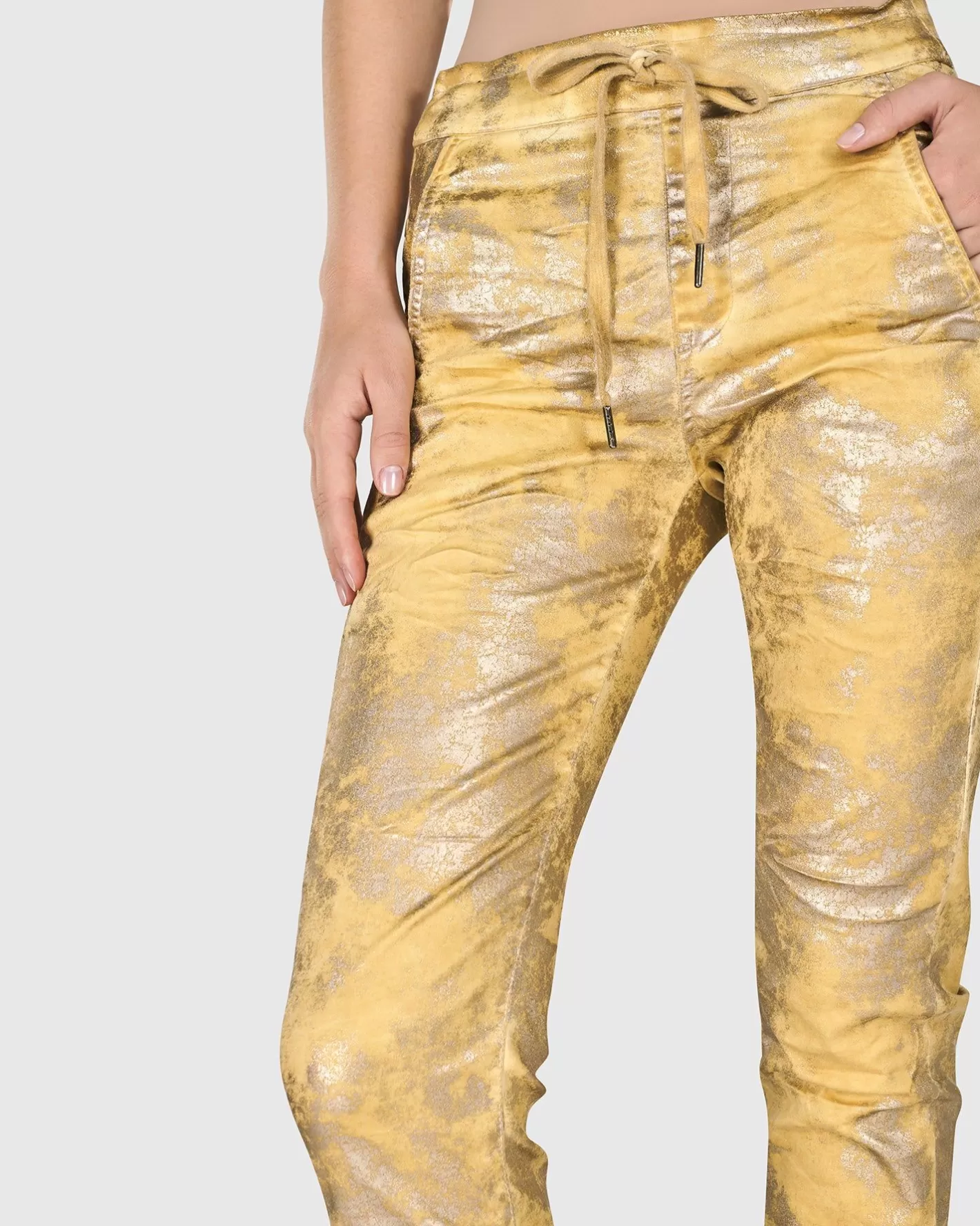 Iconic Stretch Jeans, Honey Gold-ALEMBIKA Online