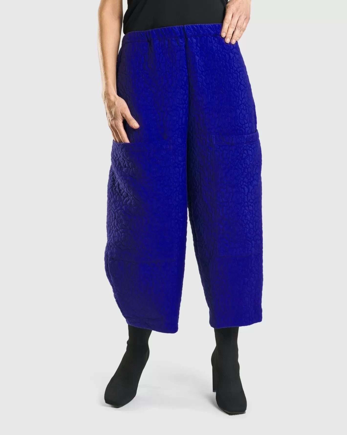 Jacquard Tapestry Pants, Royal-ALEMBIKA Store