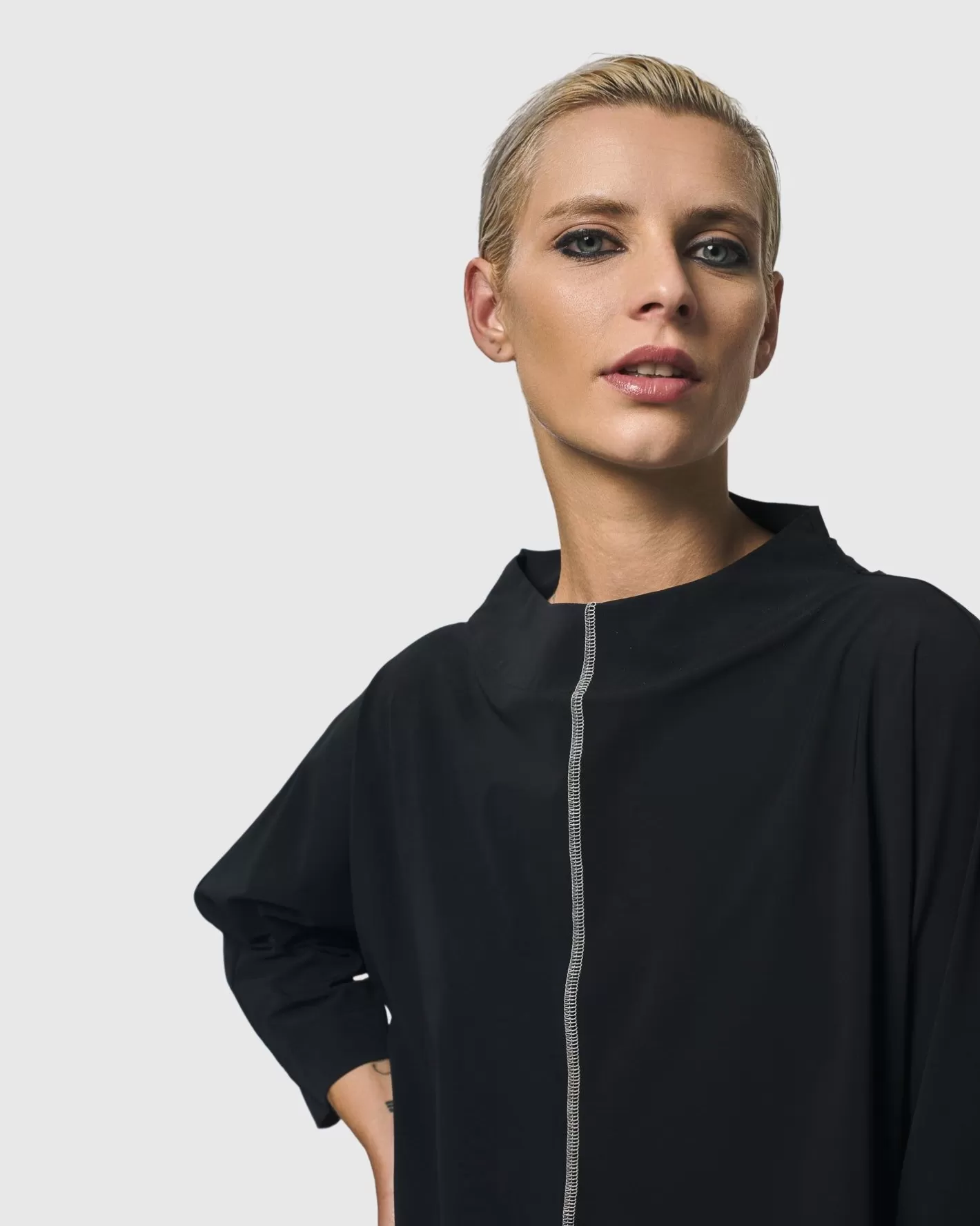 Matrix Boxy Top, Black-ALEMBIKA Clearance