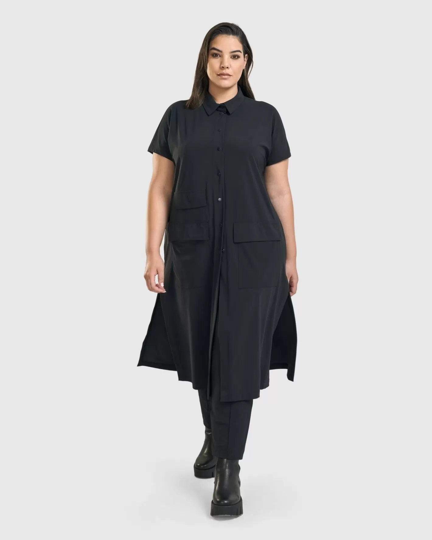 Matrix Short Sleeve Duster, Black-ALEMBIKA Outlet