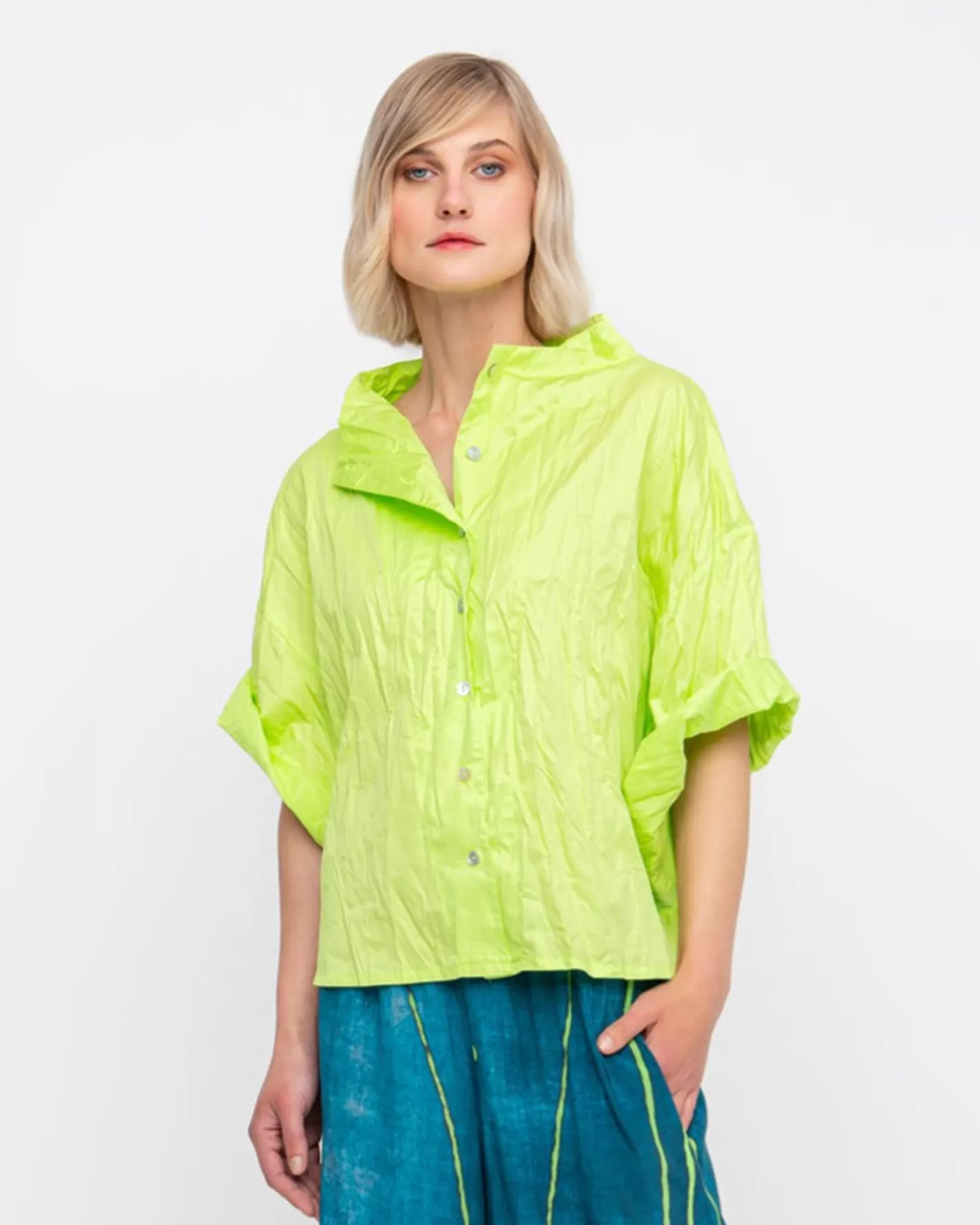 Ozai N Ku Crinkle Funnel Shirt, Lime-ALEMBIKA Sale