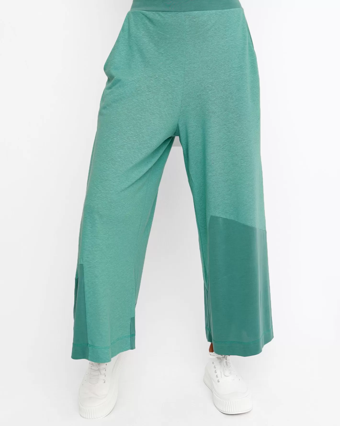 Ozai N Ku Cropped Wide Leg Pants, Green-ALEMBIKA Clearance