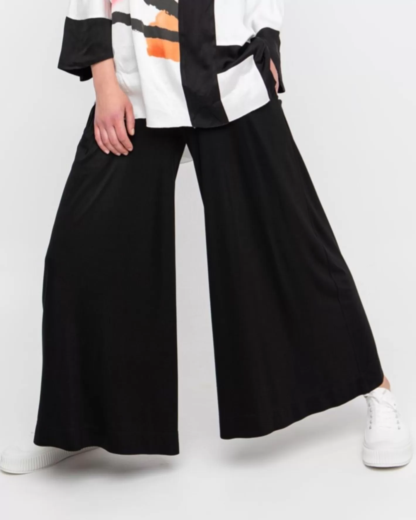 Ozai N Ku Lounge Pants, Black-ALEMBIKA Sale