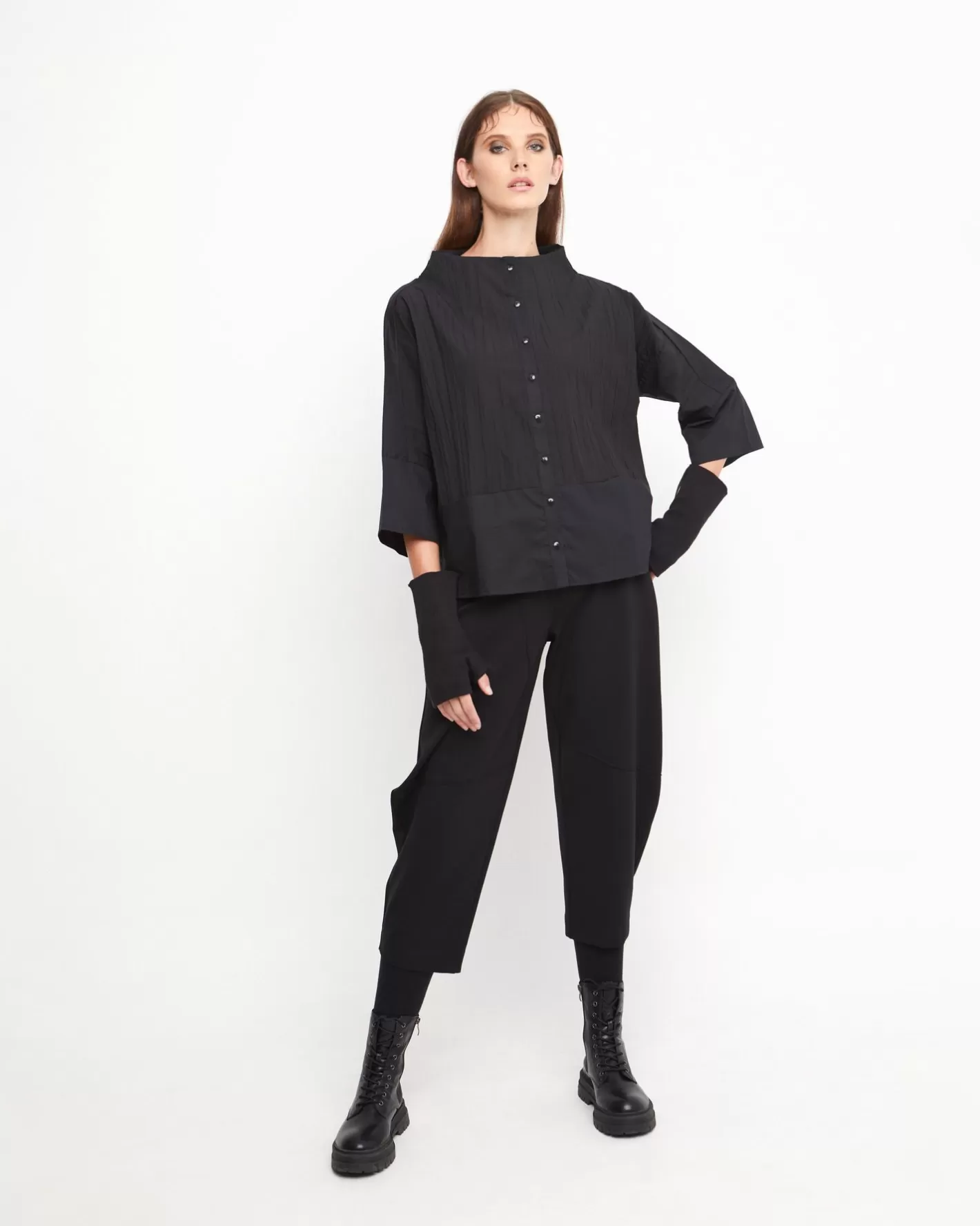 Ozai N Ku Silky Boxy Shirt, Black-ALEMBIKA Shop