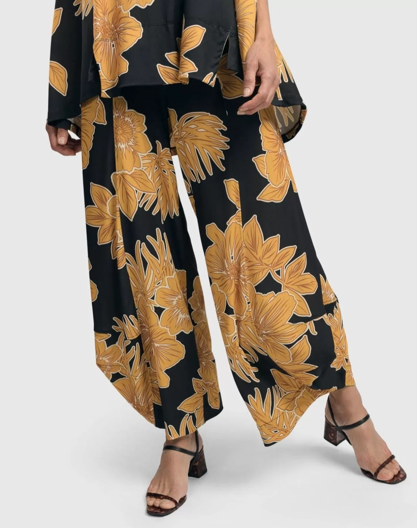 Paradise Punto Pants, Gold-ALEMBIKA Best