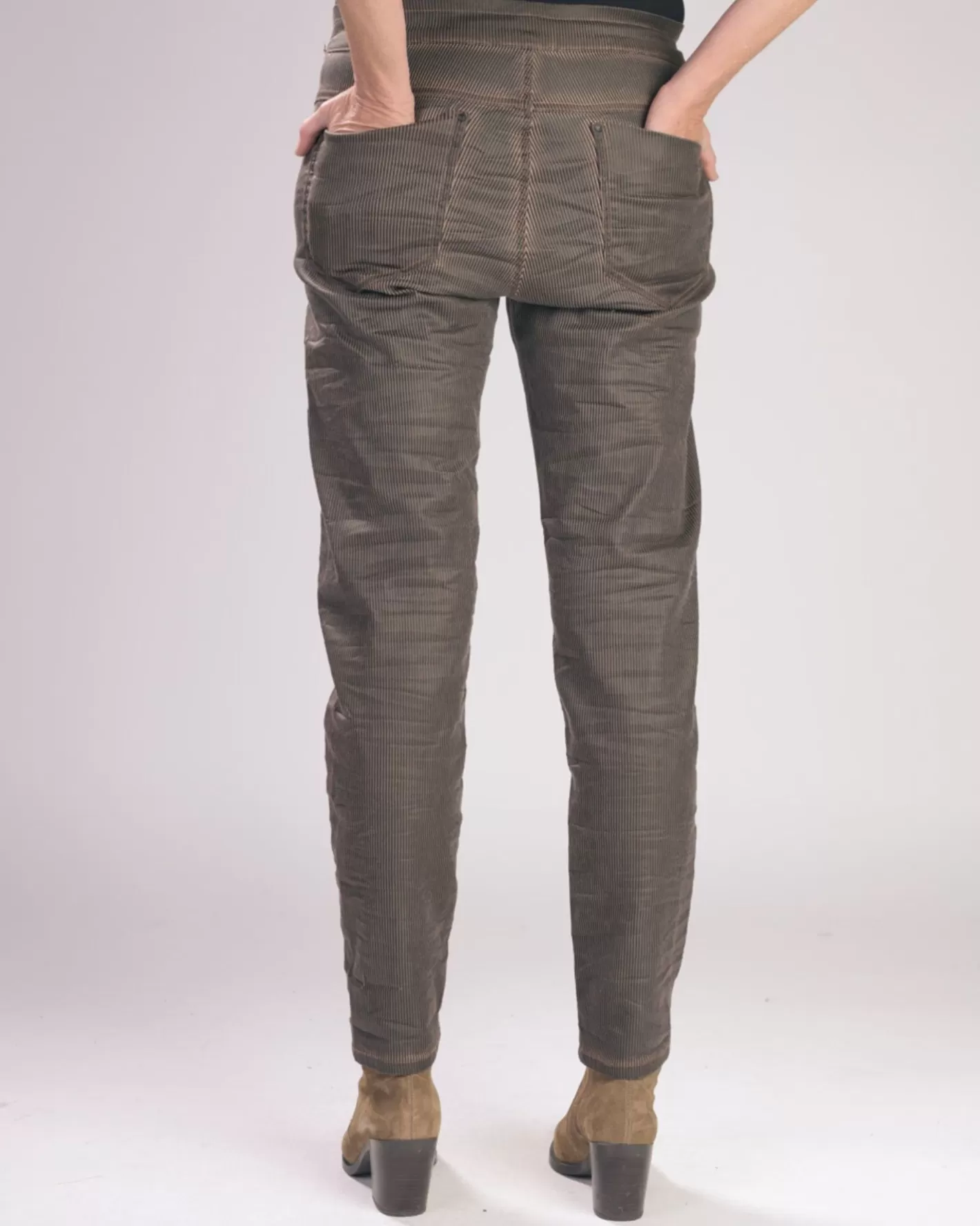 Pinstripe Iconic Stretch Jeans, Brown-ALEMBIKA New