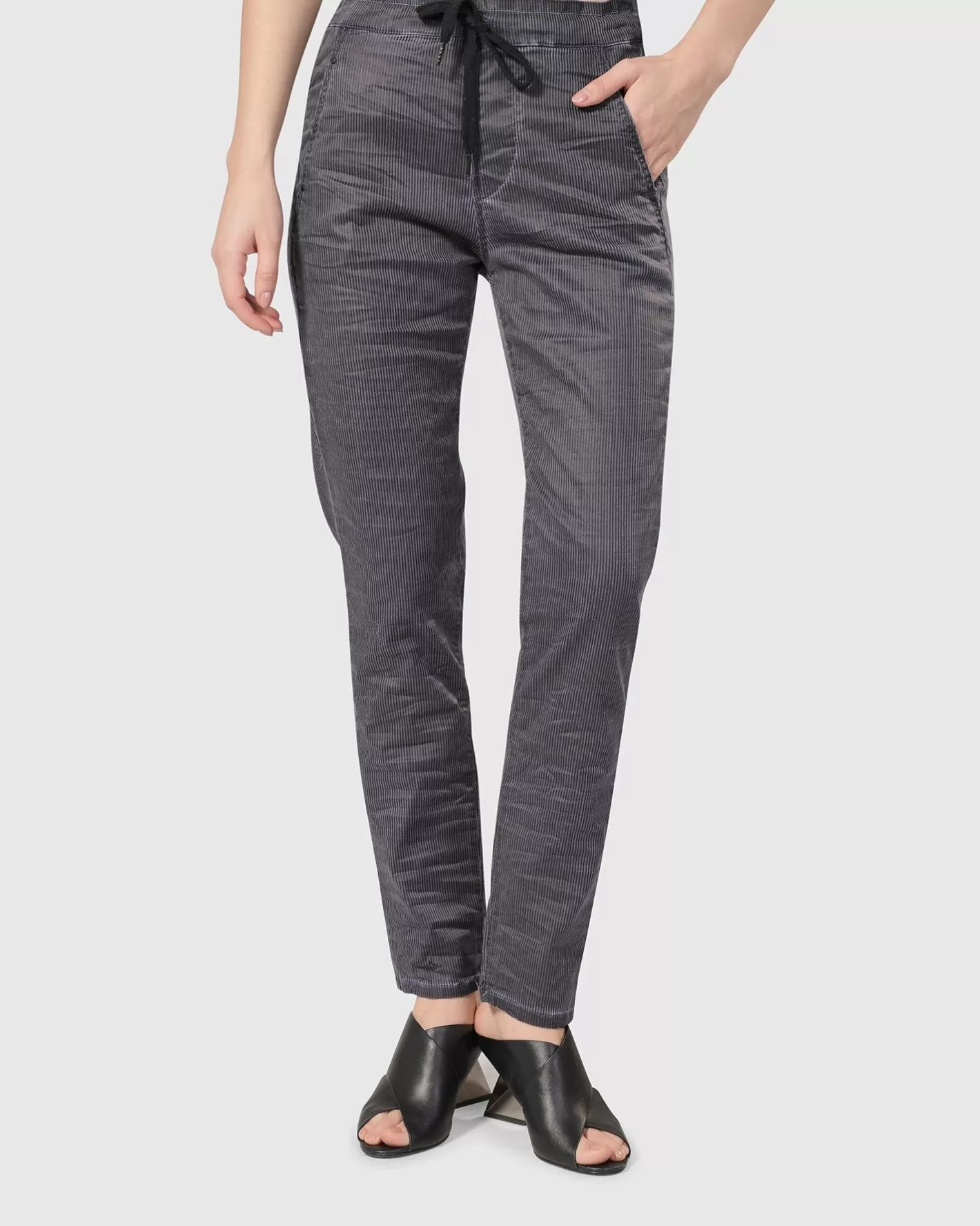 Pinstripe Iconic Stretch Jeans, Navy Wash-ALEMBIKA Shop