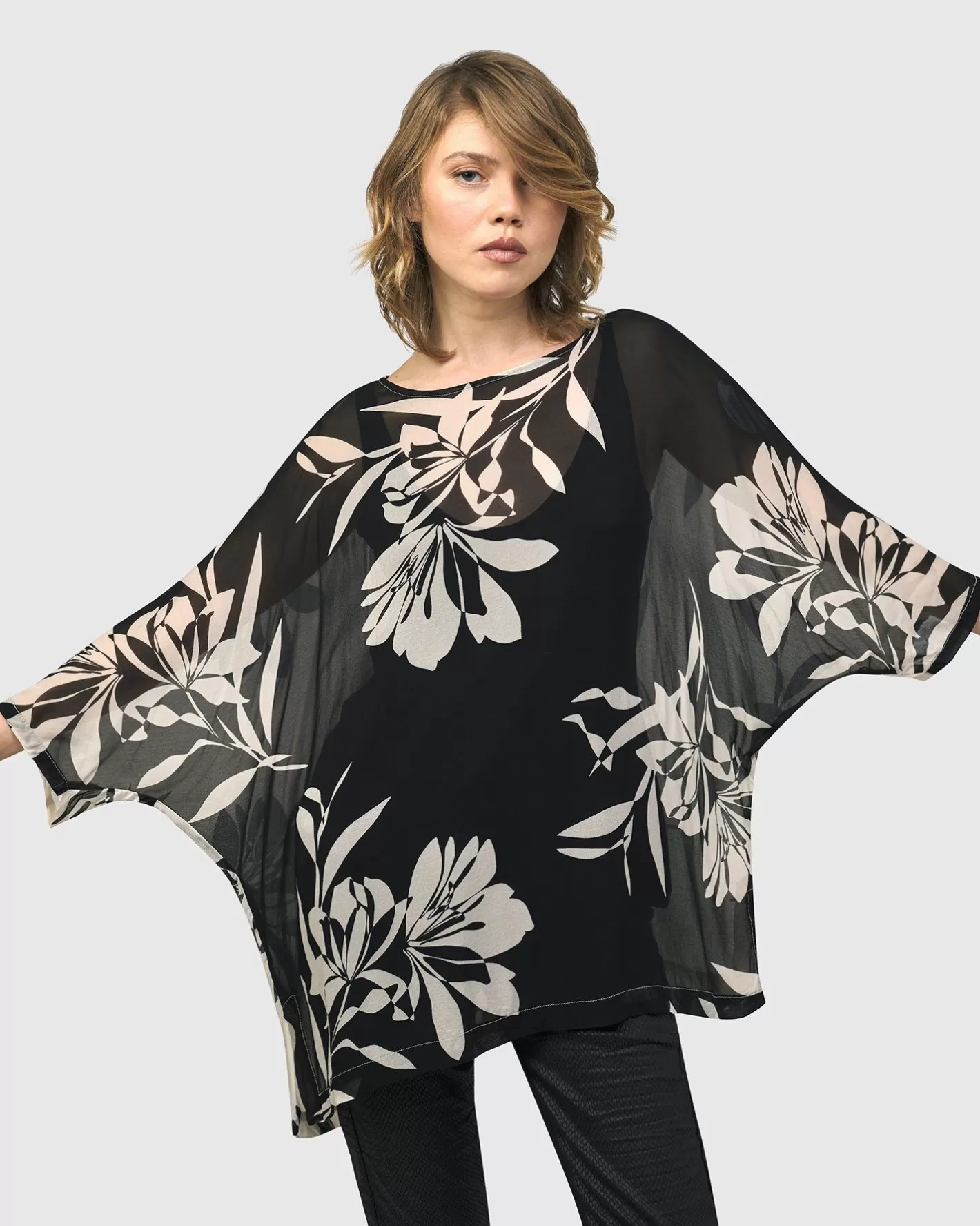 Sitting Poolside Tunic Top, Floral-ALEMBIKA Clearance