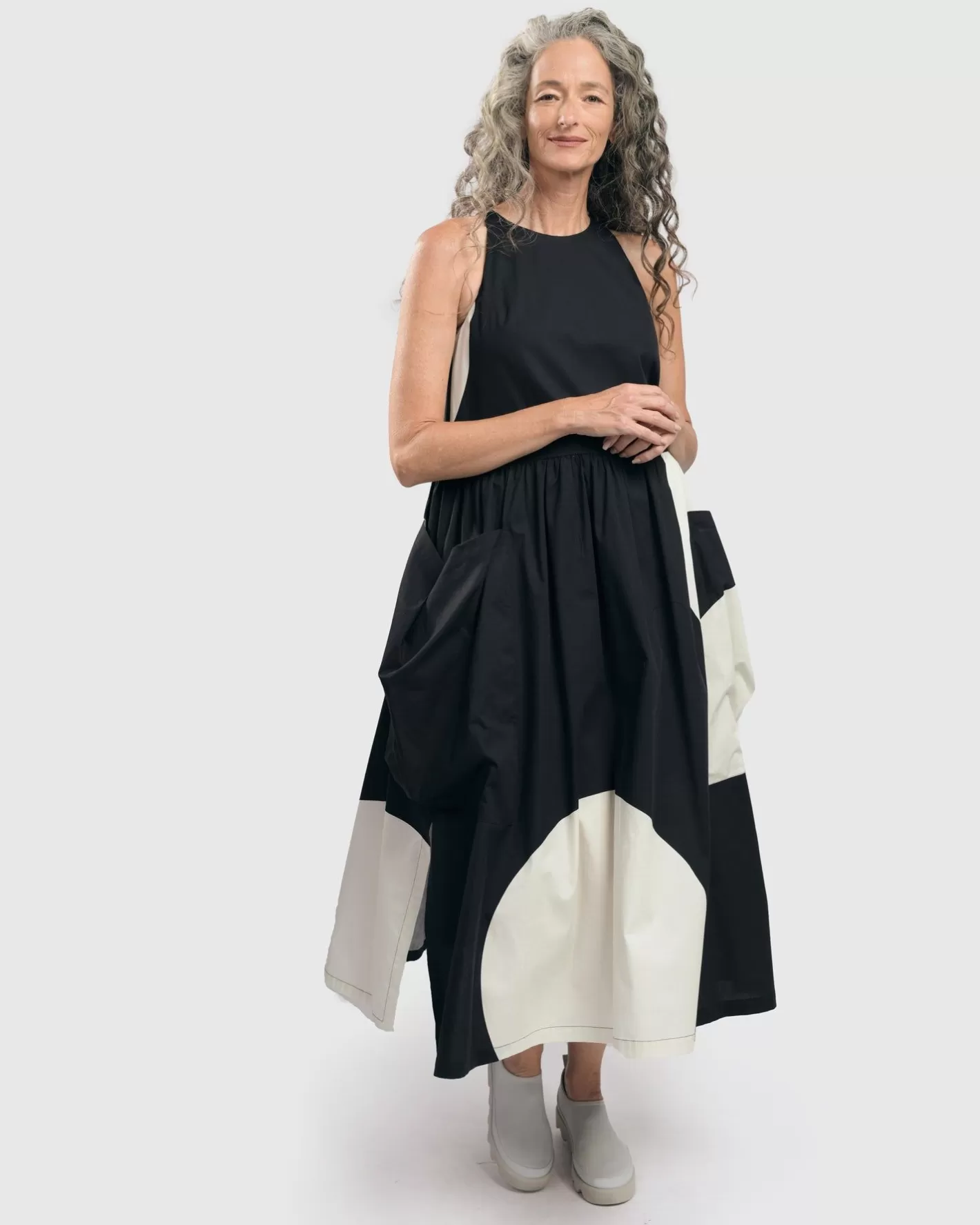 Sleeveless Maxi Dress, Black-ALEMBIKA Discount