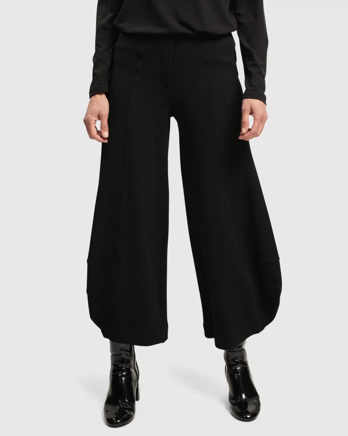 Superb Waffle Weave Punto Pants, Black-ALEMBIKA Outlet