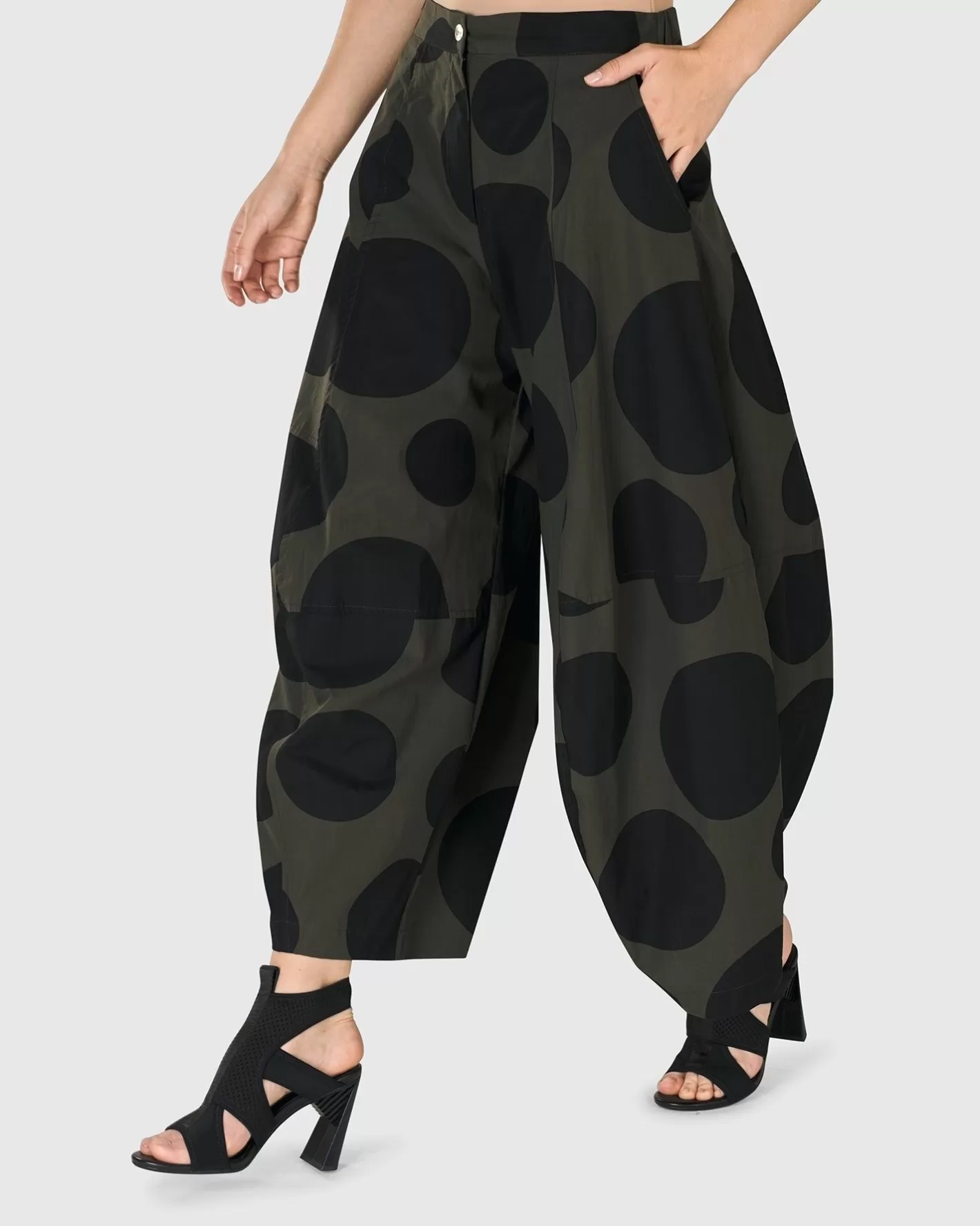 Urban Akira Balloon Pants, Khaki-ALEMBIKA Outlet