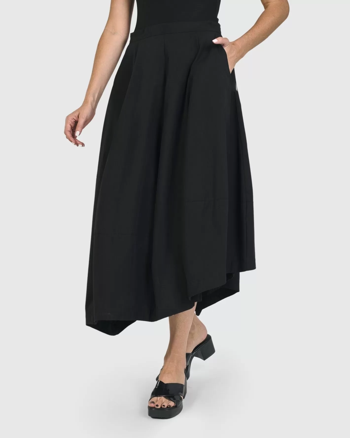 Urban Chelsea Skirt, Black-ALEMBIKA Flash Sale