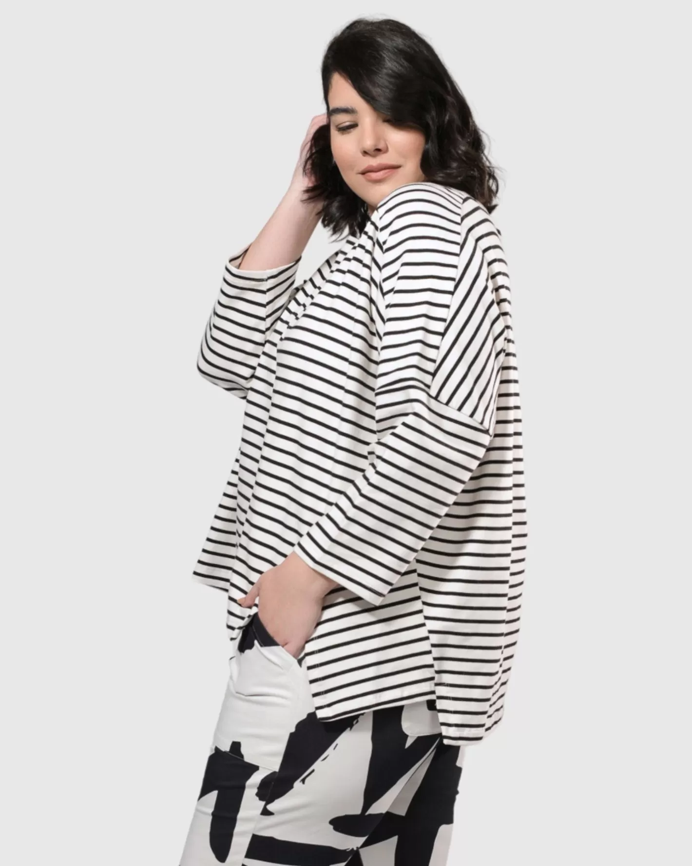 Urban Jagger Stripe Top, Black-ALEMBIKA New