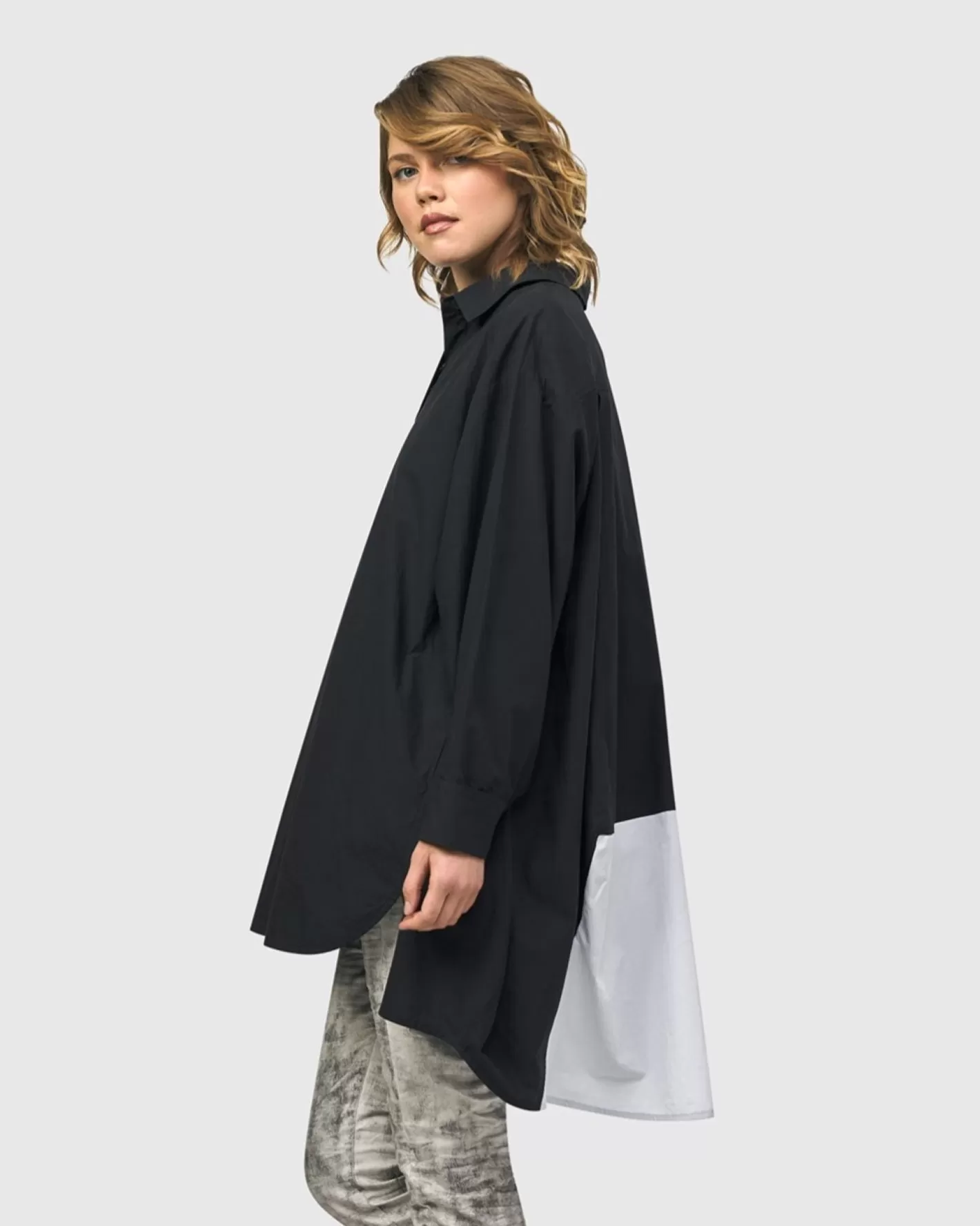 Urban Oversized Trapeze Shirt, Black-ALEMBIKA Fashion