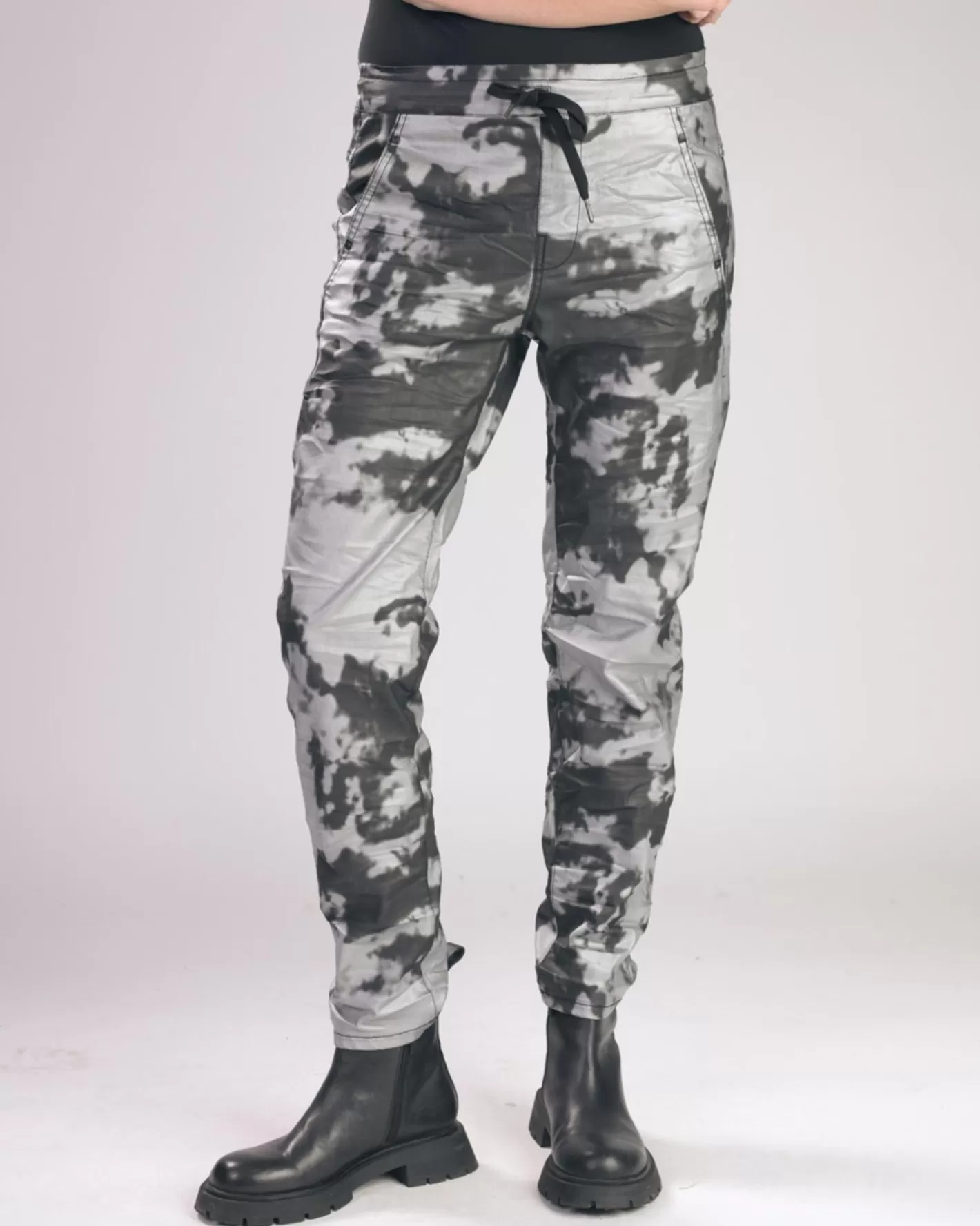 Urban Vibe Iconic Stretch Jeans, Storm-ALEMBIKA Fashion