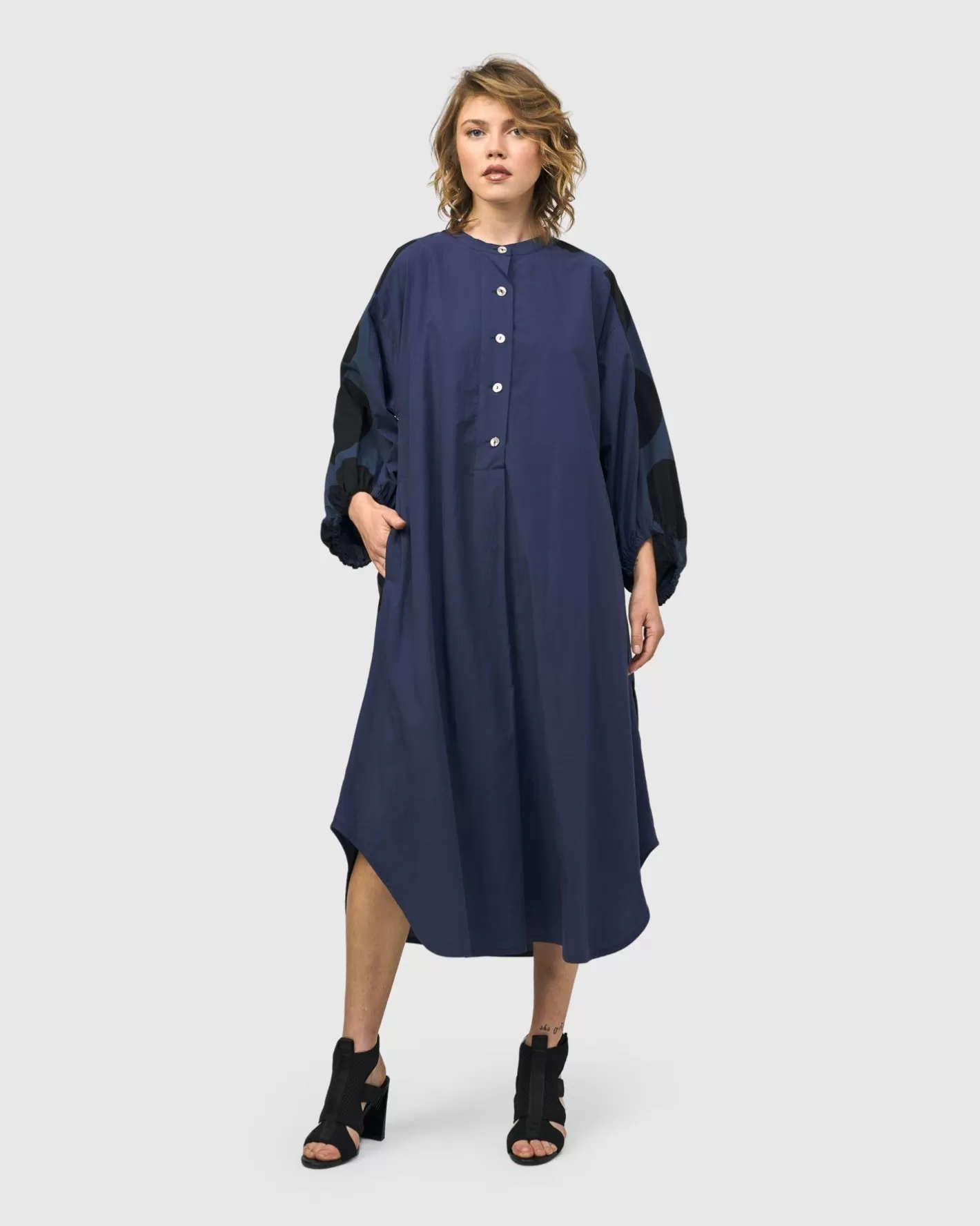 Urban Vista Caftan Dress, Navy-ALEMBIKA Clearance