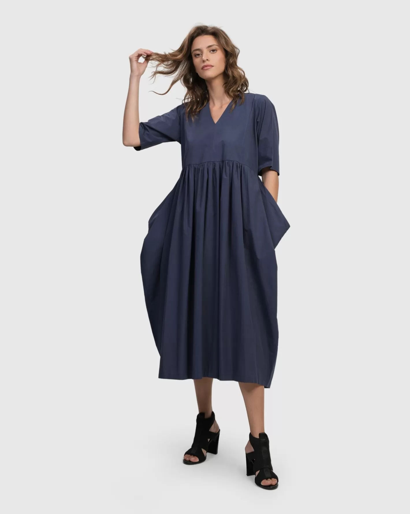 Urban Wonder Relaxed Gown, Navy-ALEMBIKA Hot