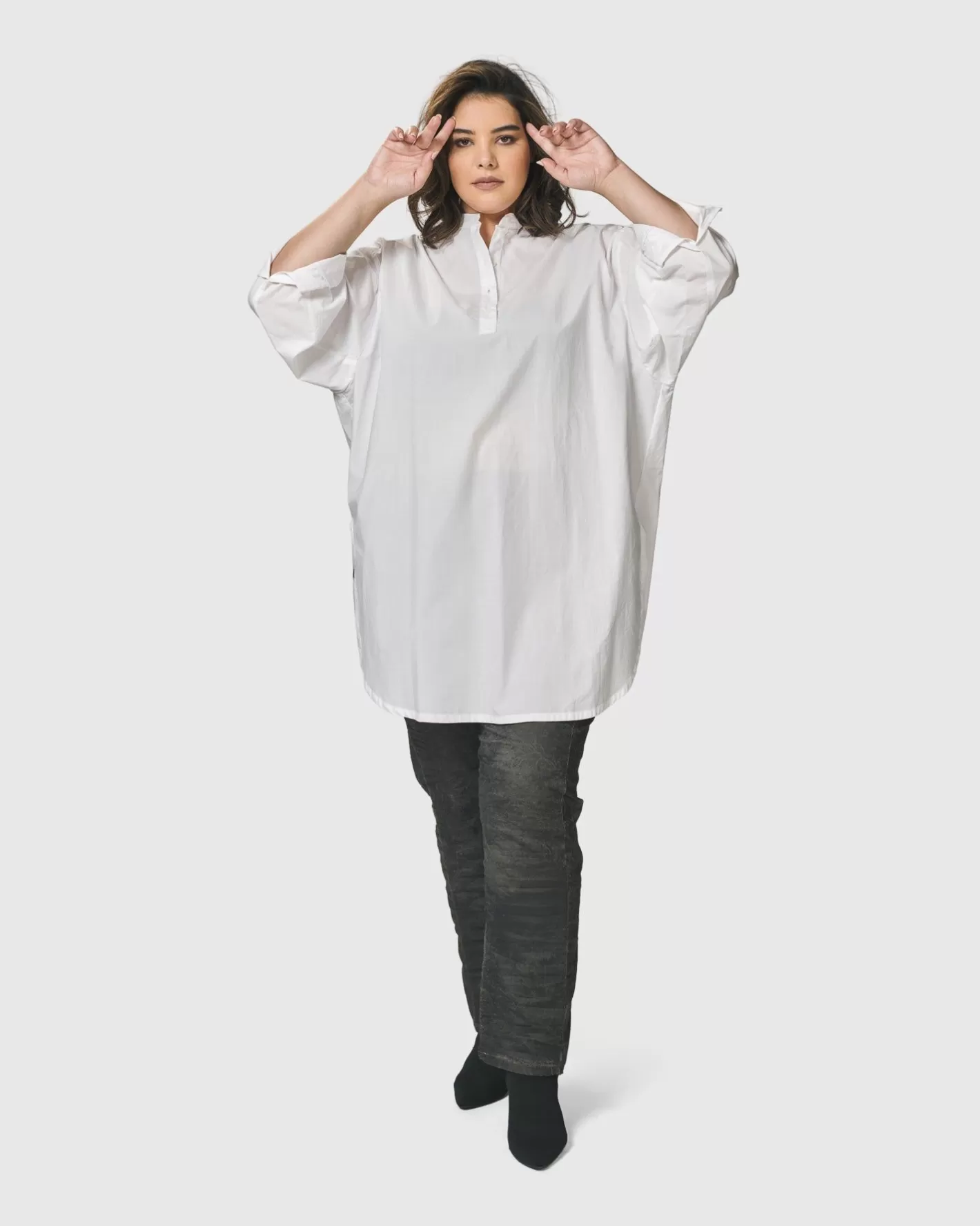 Urban Zen Tunic Top, White-ALEMBIKA Flash Sale